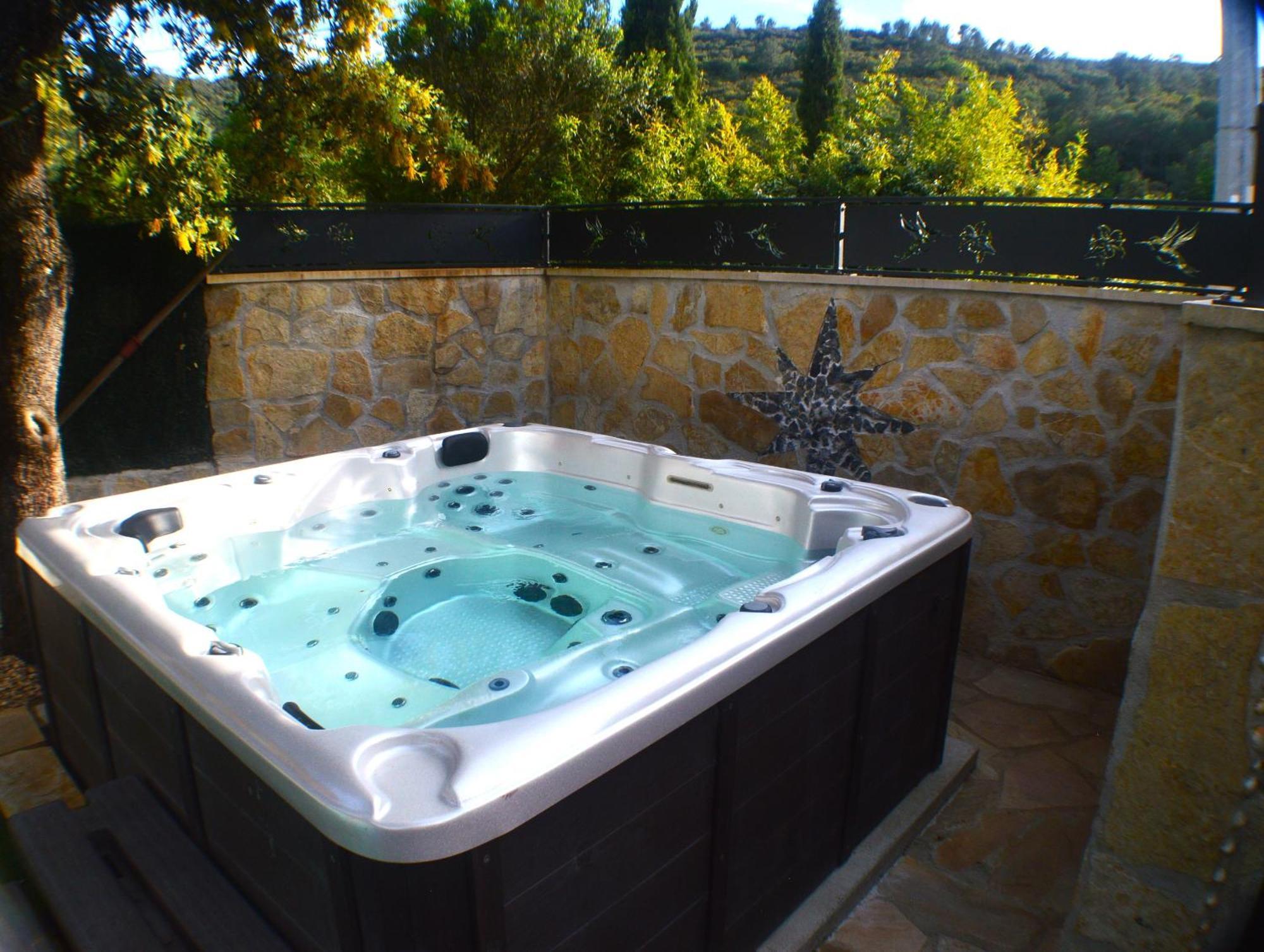 La Rose Des Vents & Spa - Gite Provence Néoules Extérieur photo